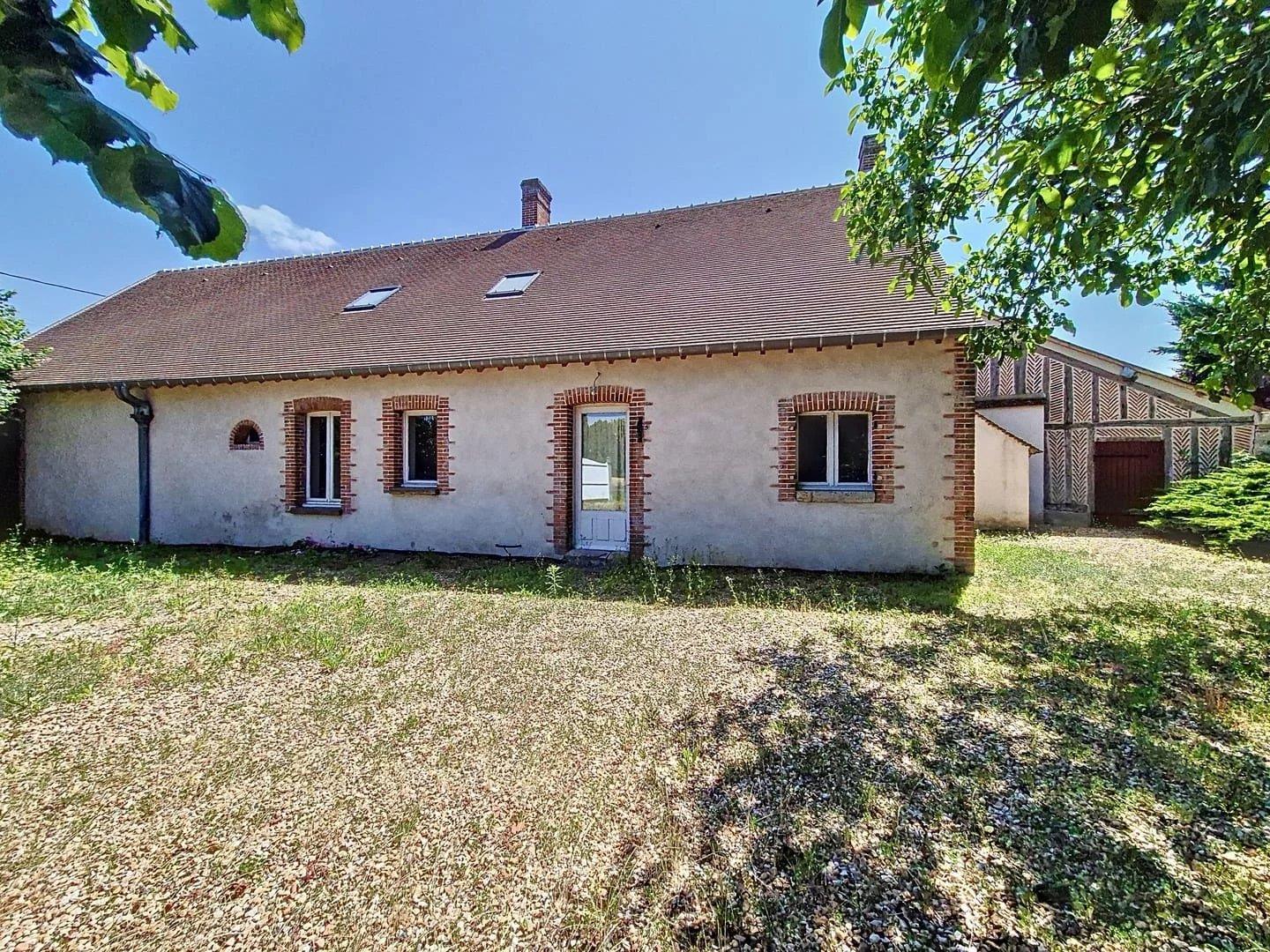 In Montliard, property of character.