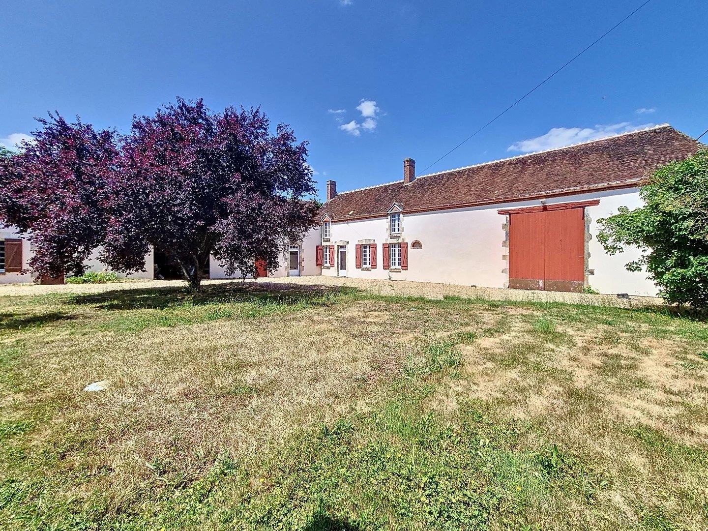 In Montliard, property of character.