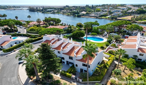 3-Bed townhouse villa in Lakeside Village Quinta do Lago, Algarve