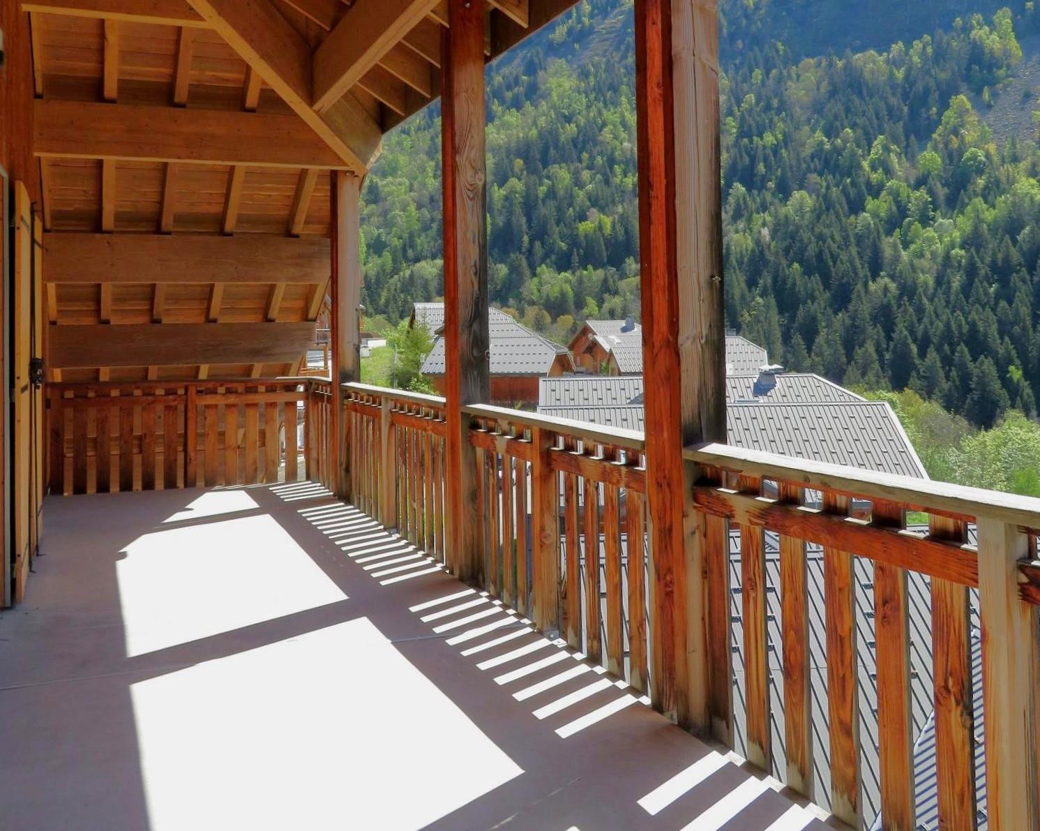 4 bedroom south facing penthouse apartment 160m from the cable car (A) (Ap)
