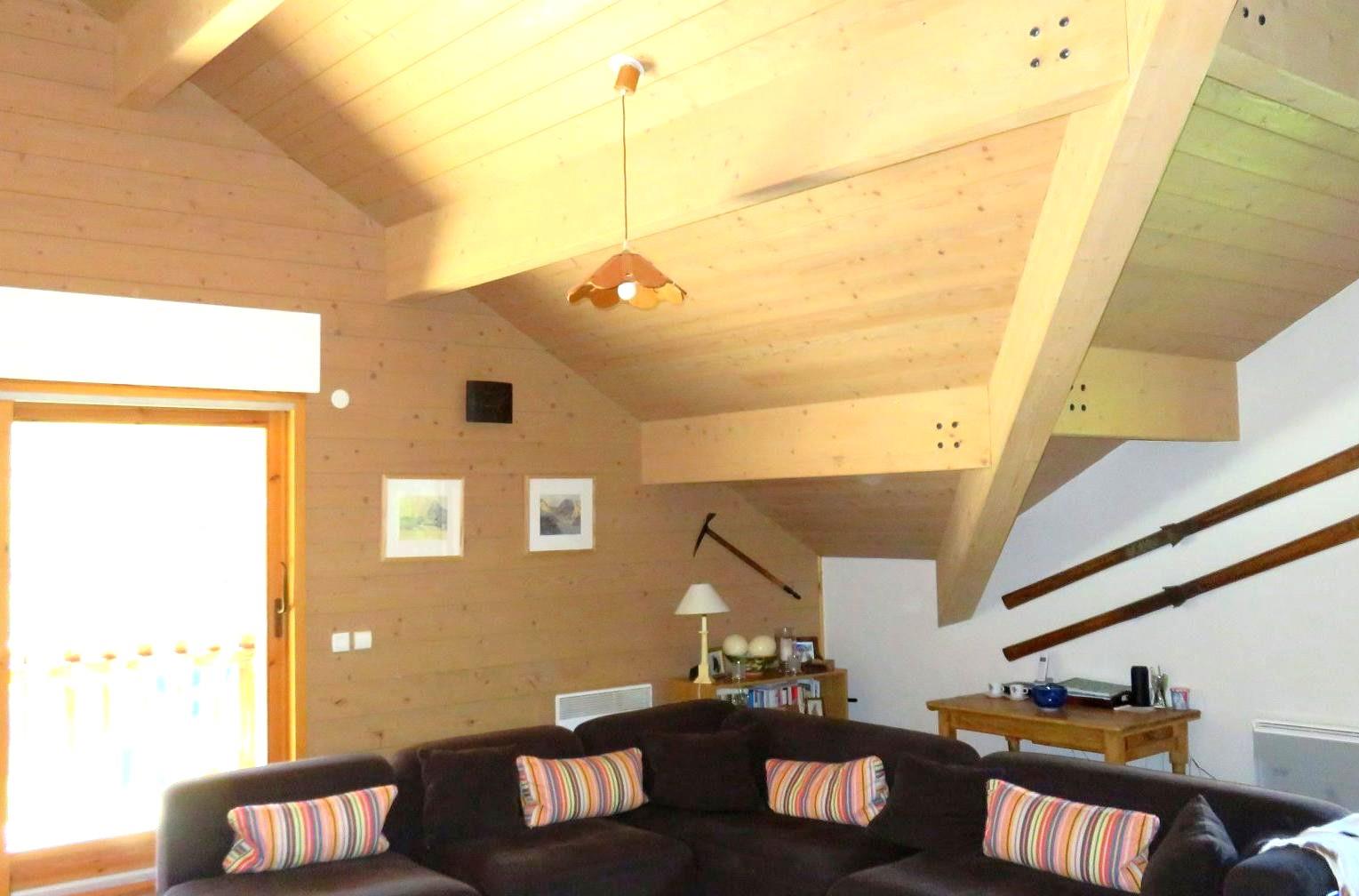 4 bedroom south facing penthouse apartment 160m from the cable car (A) (Ap)