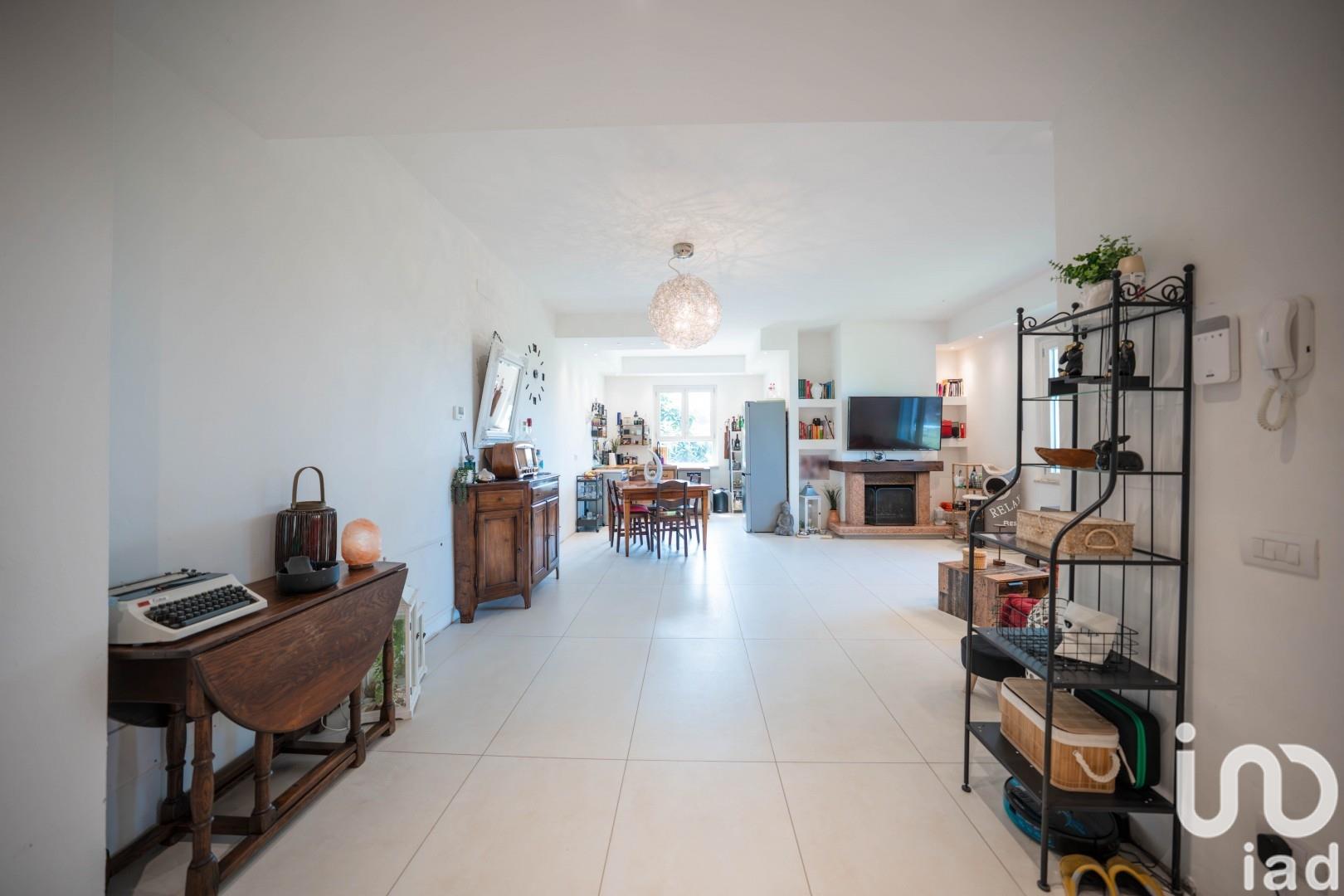 Sale Home 128 m² - 2 bedrooms