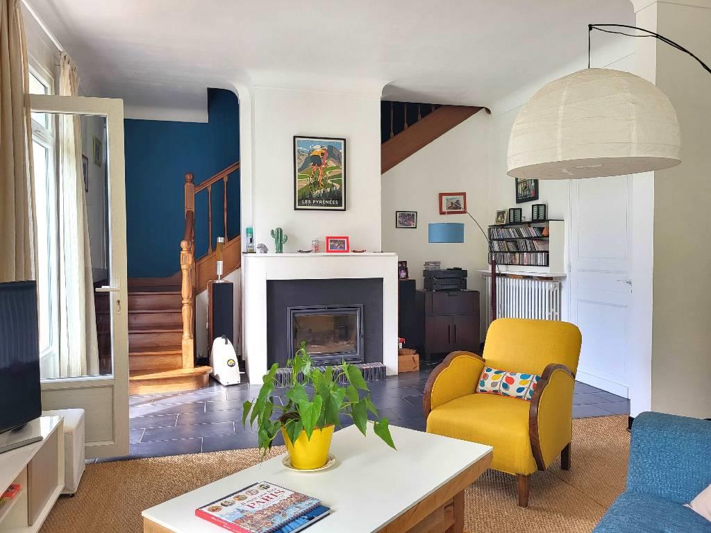 Purchase: House (24440)