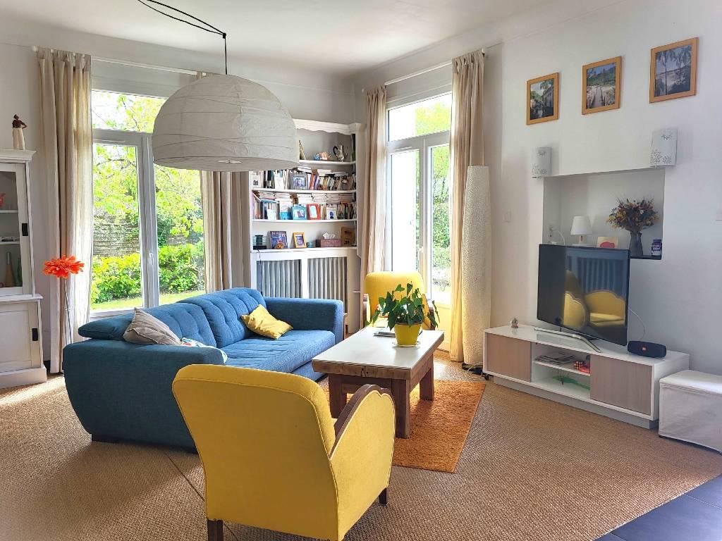 Purchase: House (24440)