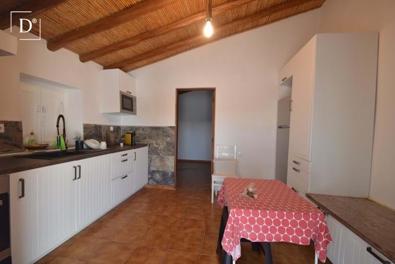 Cozy Townhouse with spacious garage in Roncão de Baixo, Mértola