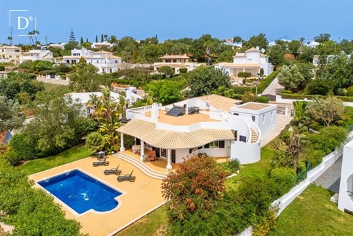 Utsökt fyrarumsvilla på Clube Albufeira