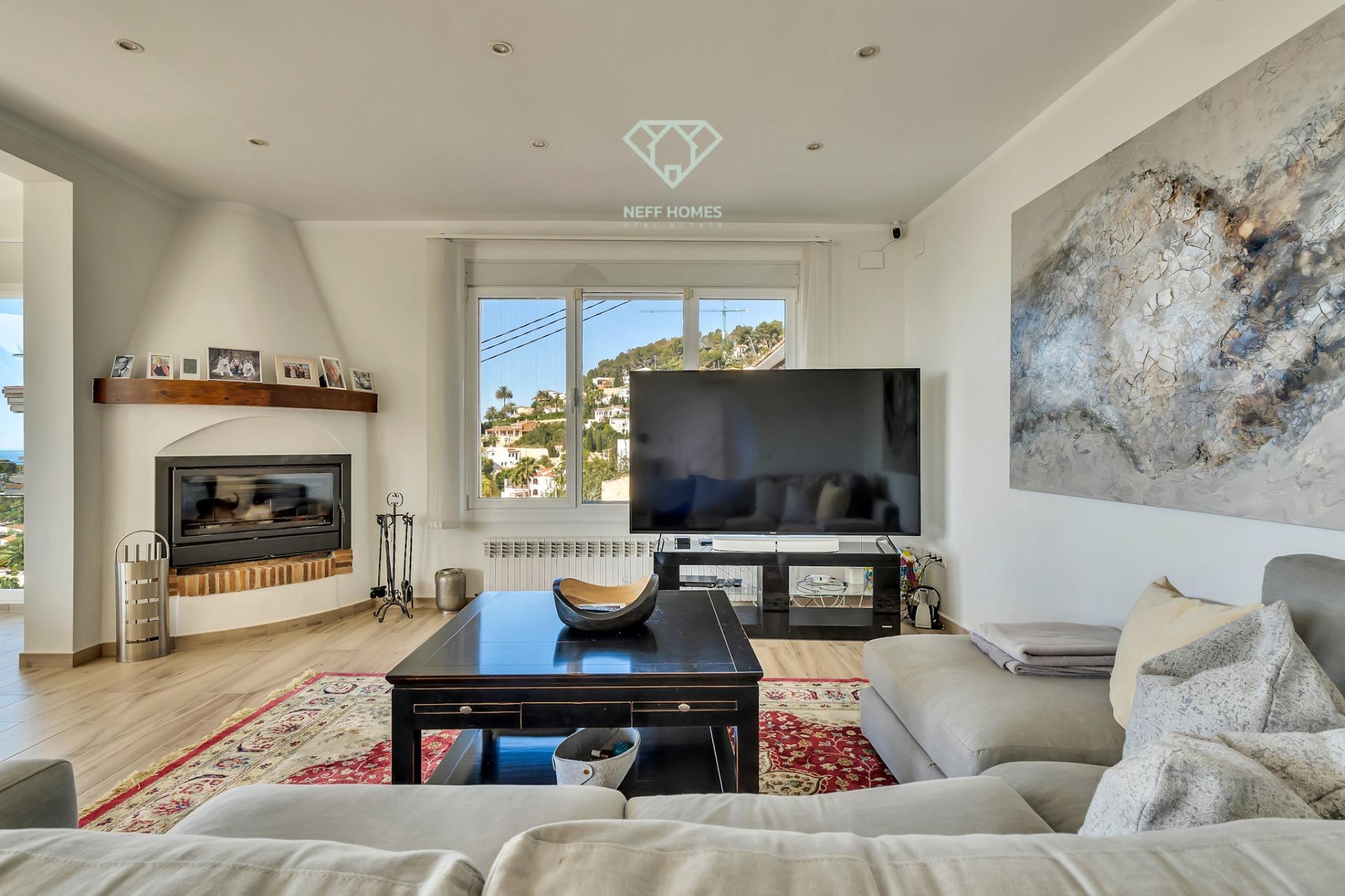 Purchase: House (03724)