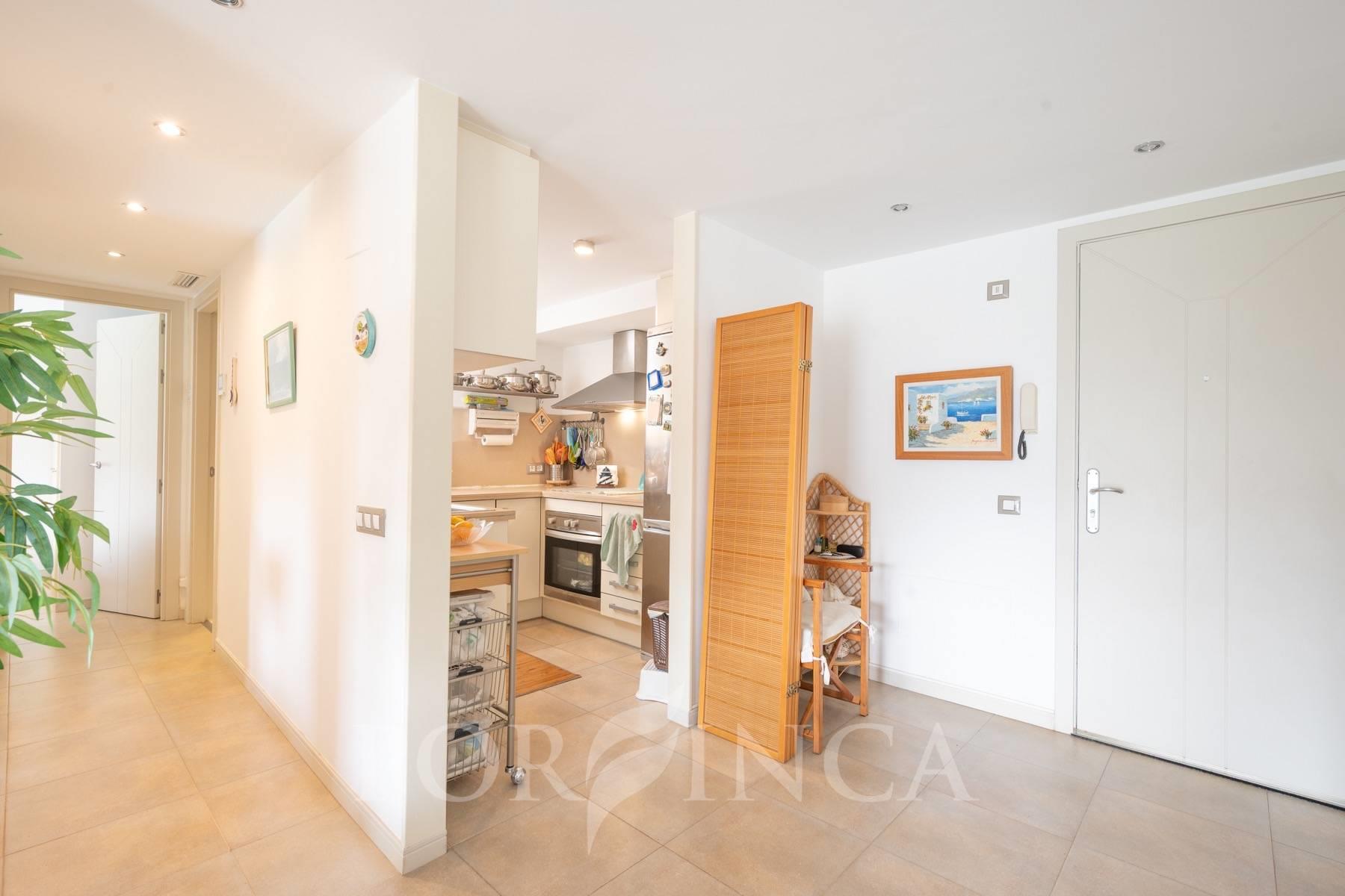 Purchase: Apartment (17230)