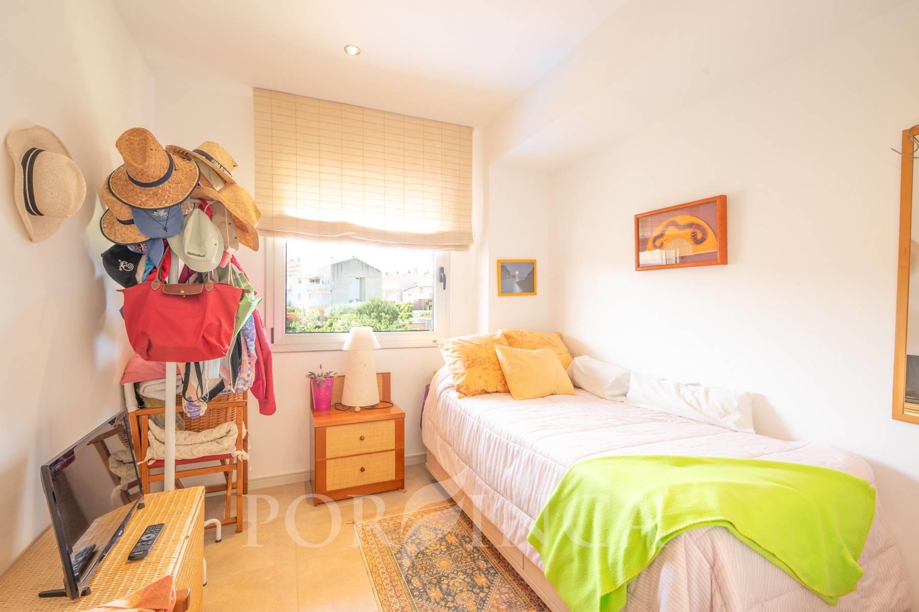 Purchase: Apartment (17230)