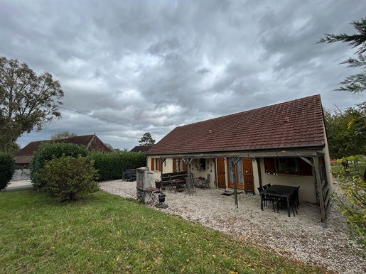 Single storey 4 bedroom villa in Frangy en Bresse