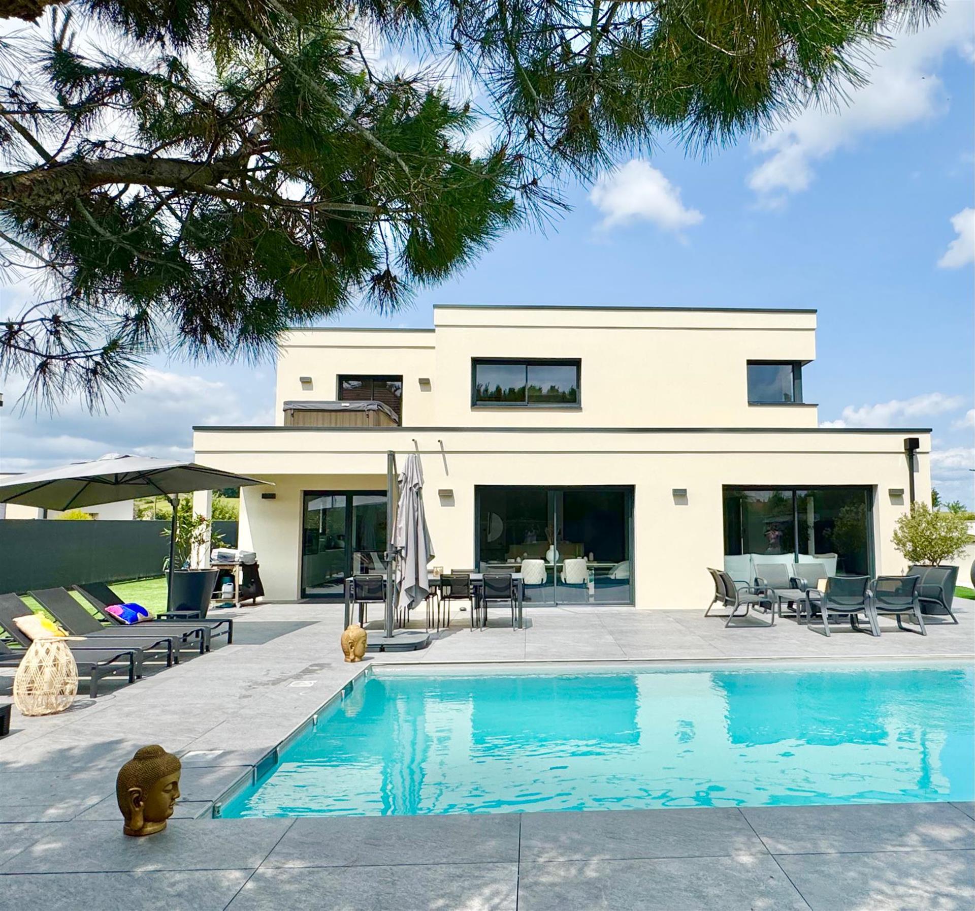 Vila de arhitect contemporan 9 camere 330 m² – Piscina, Jacuzzi, Teren de 950 m² – Asnières-lè