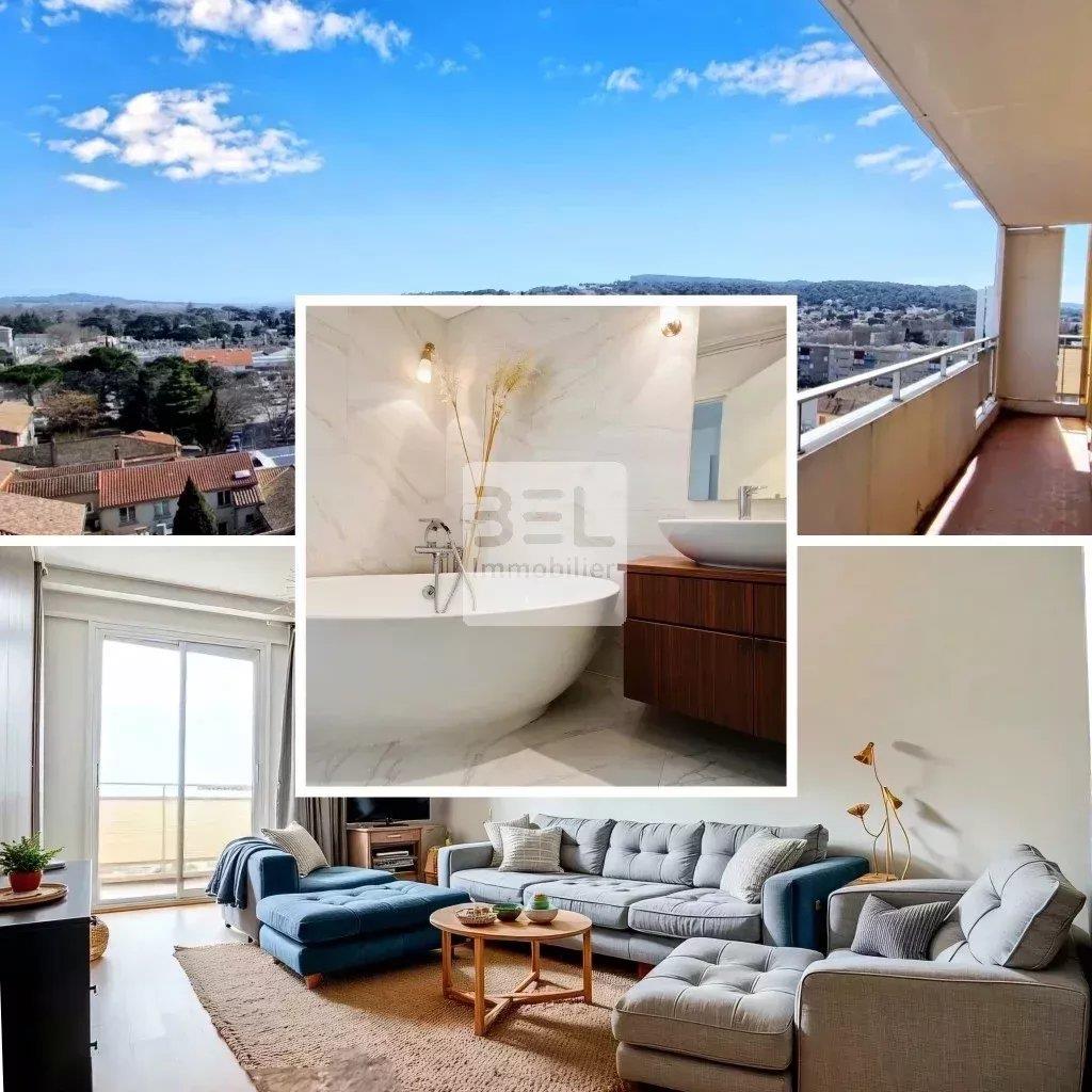 Apartment with panoramic view and balcony