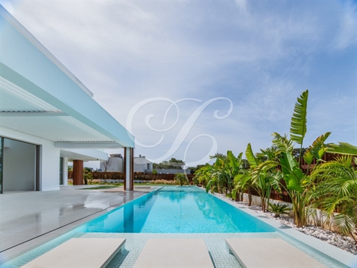 Luxury 6 bedroom villa with pool | Cascais