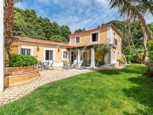 Villa de 5 dormitorios en Colares, Sintra