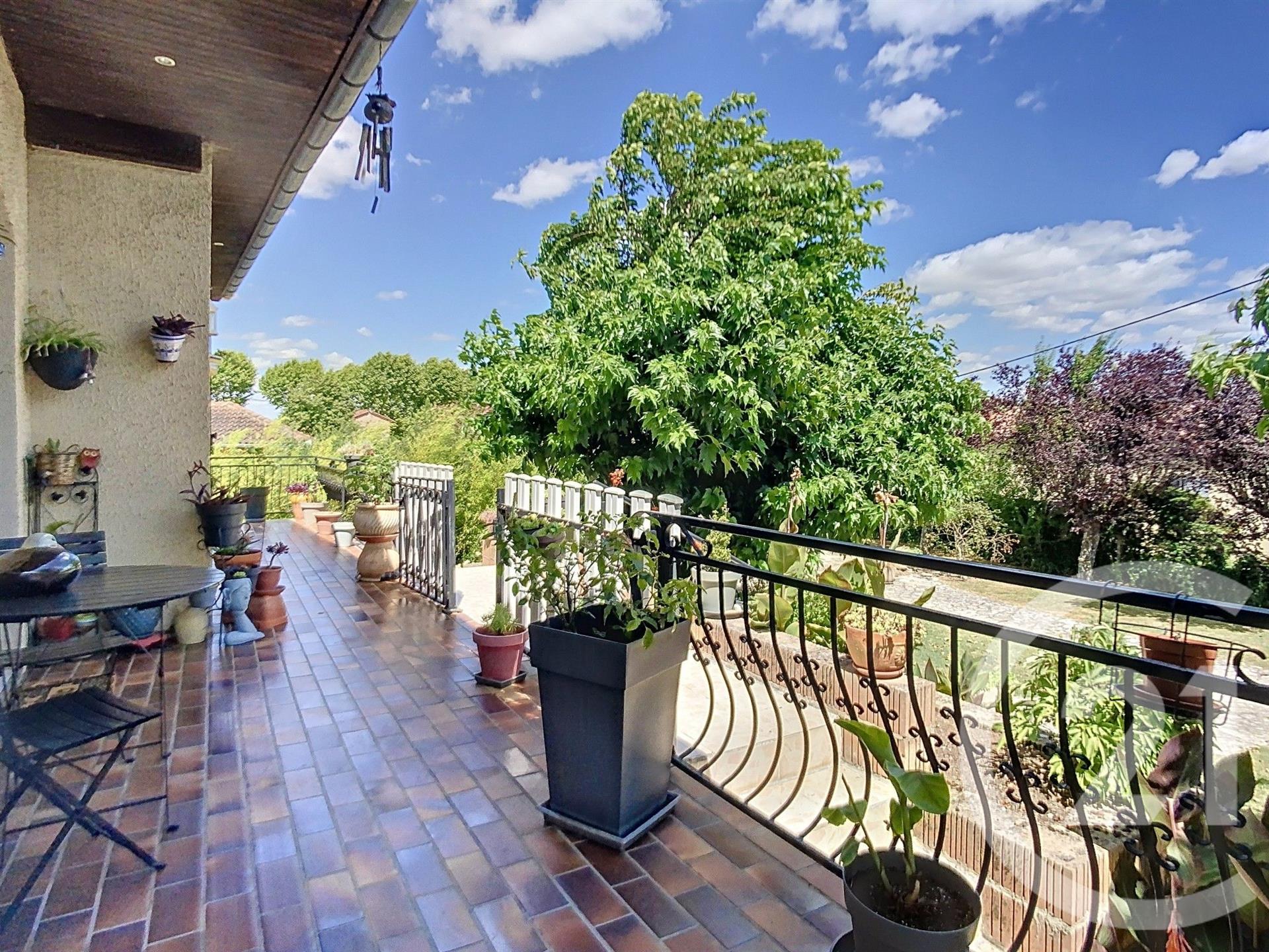 Purchase: House (81370)