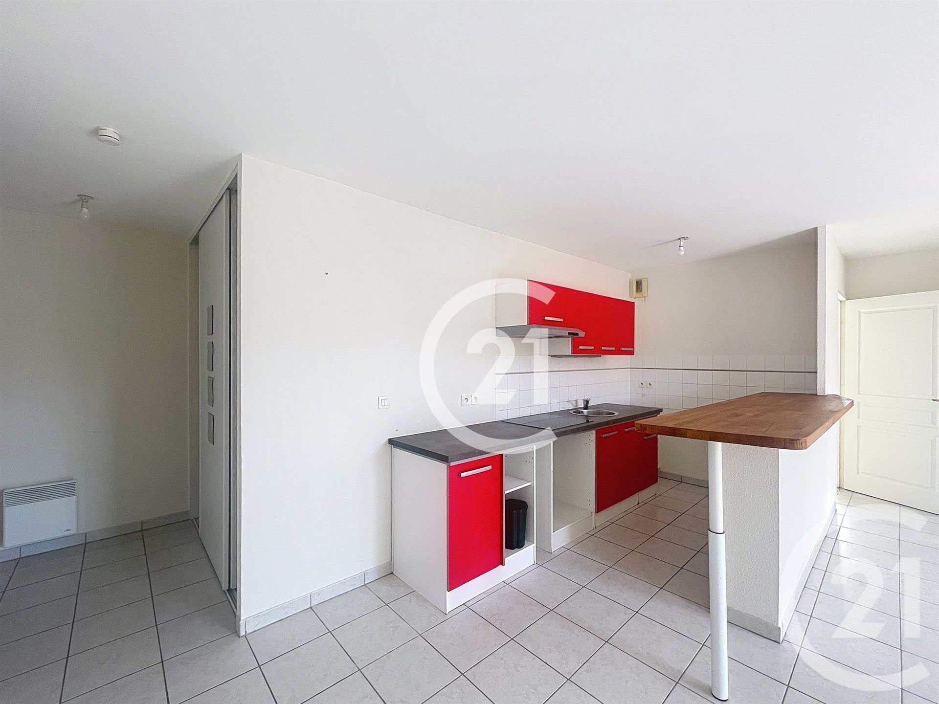 Appartement à louer, 49m², Saint-Sulpice-la-Pointe