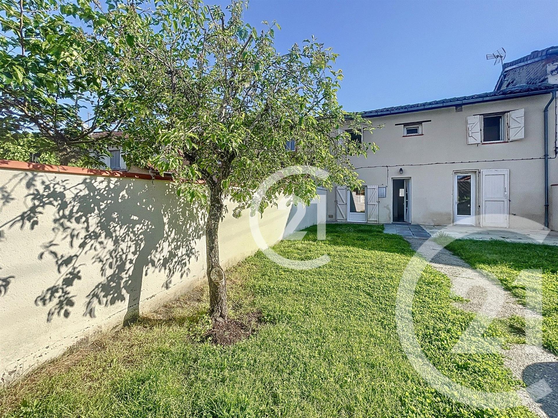 Purchase: House (81370)