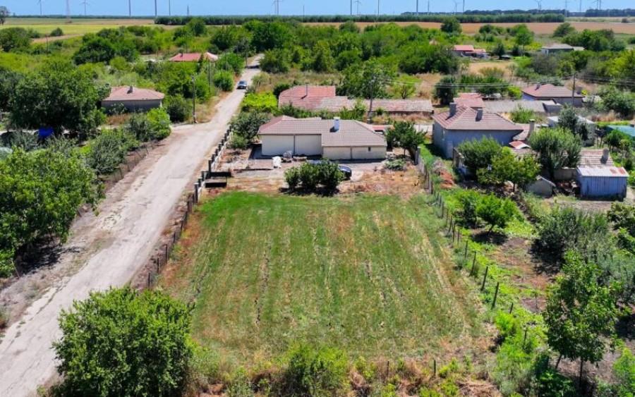 Comfortable house with 2 bedrooms, in Kavarna region, 14 km from Black Sea
