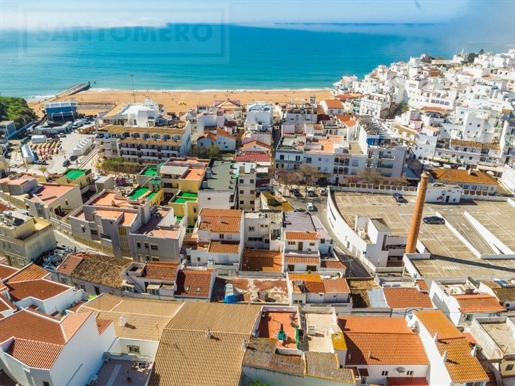 Townhouse 5 bedroom duplex in the center of Albufeira.