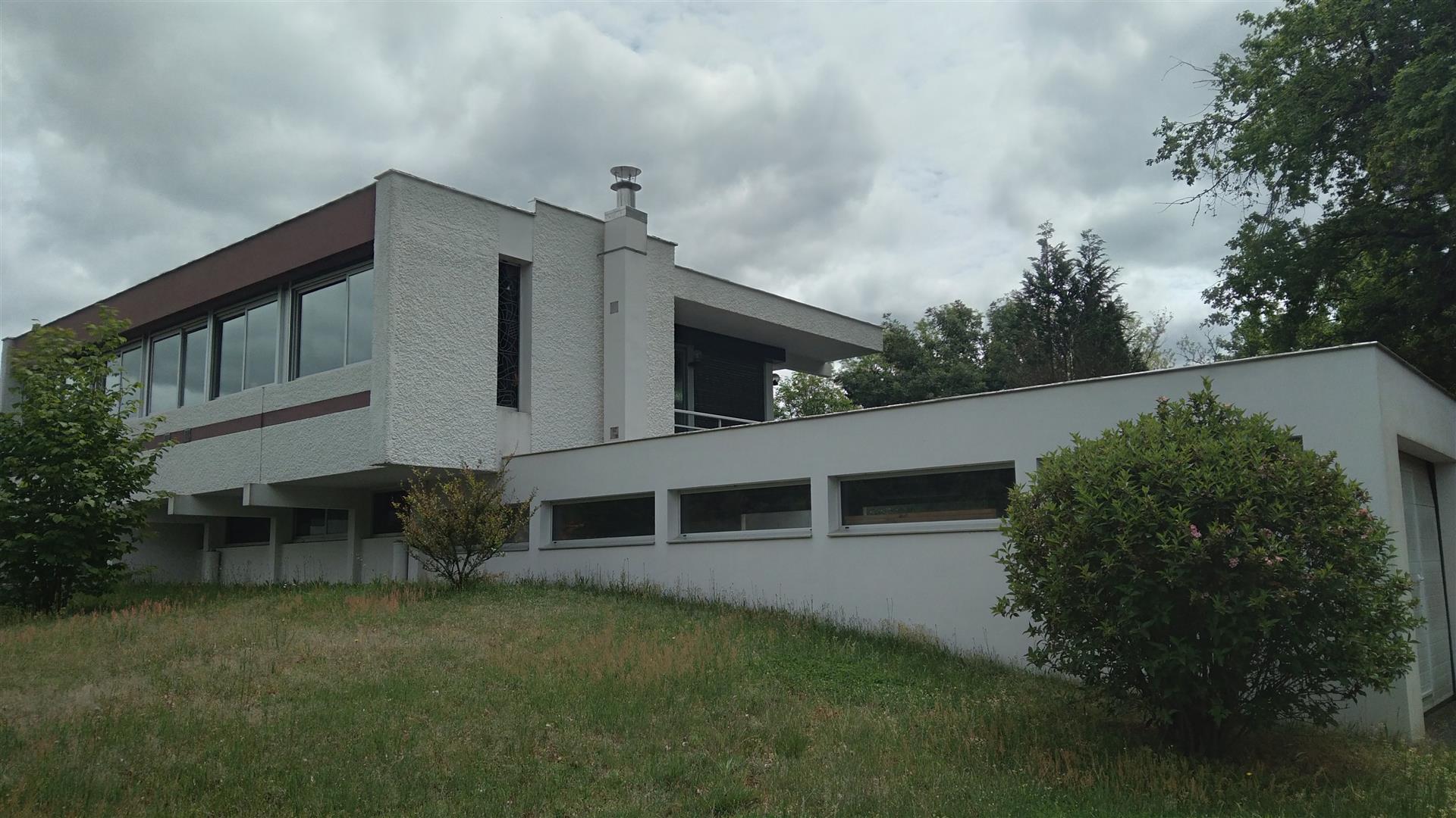 Pessac soberbo contemporâneo de 220 m2 em 1,5 haha