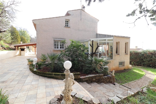Béziers- Quartier résidentiel - Maison élégante surplombant la ville avec piscine et garage spacieux
