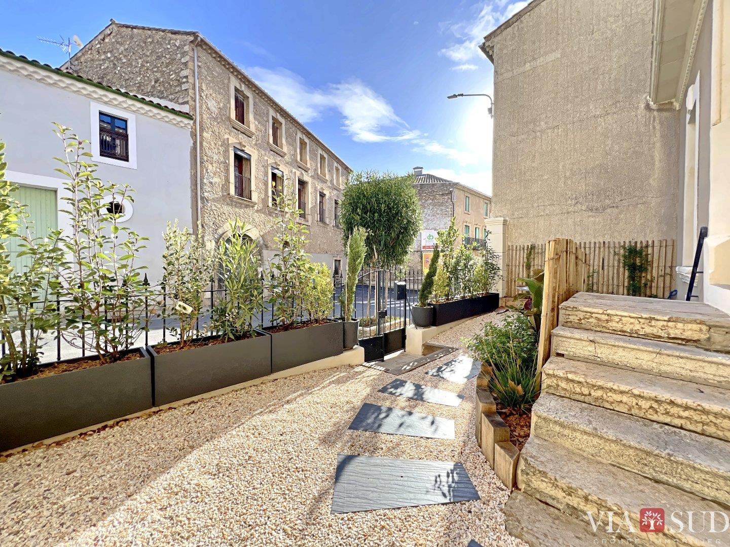 Bourgeois style house