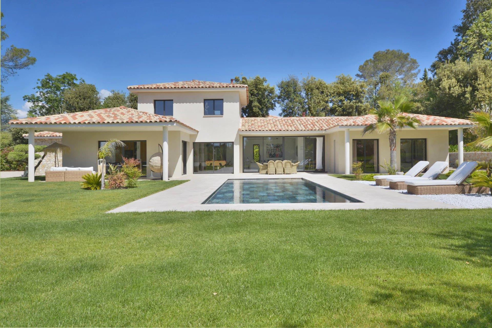 Purchase: House (06330)