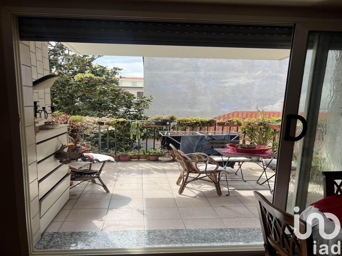 Sale Apartment 61 m² - 1 bedroom - Milan