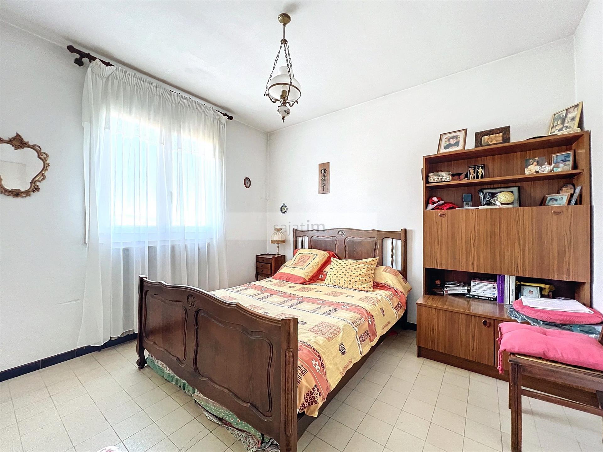 Purchase: House (13600)