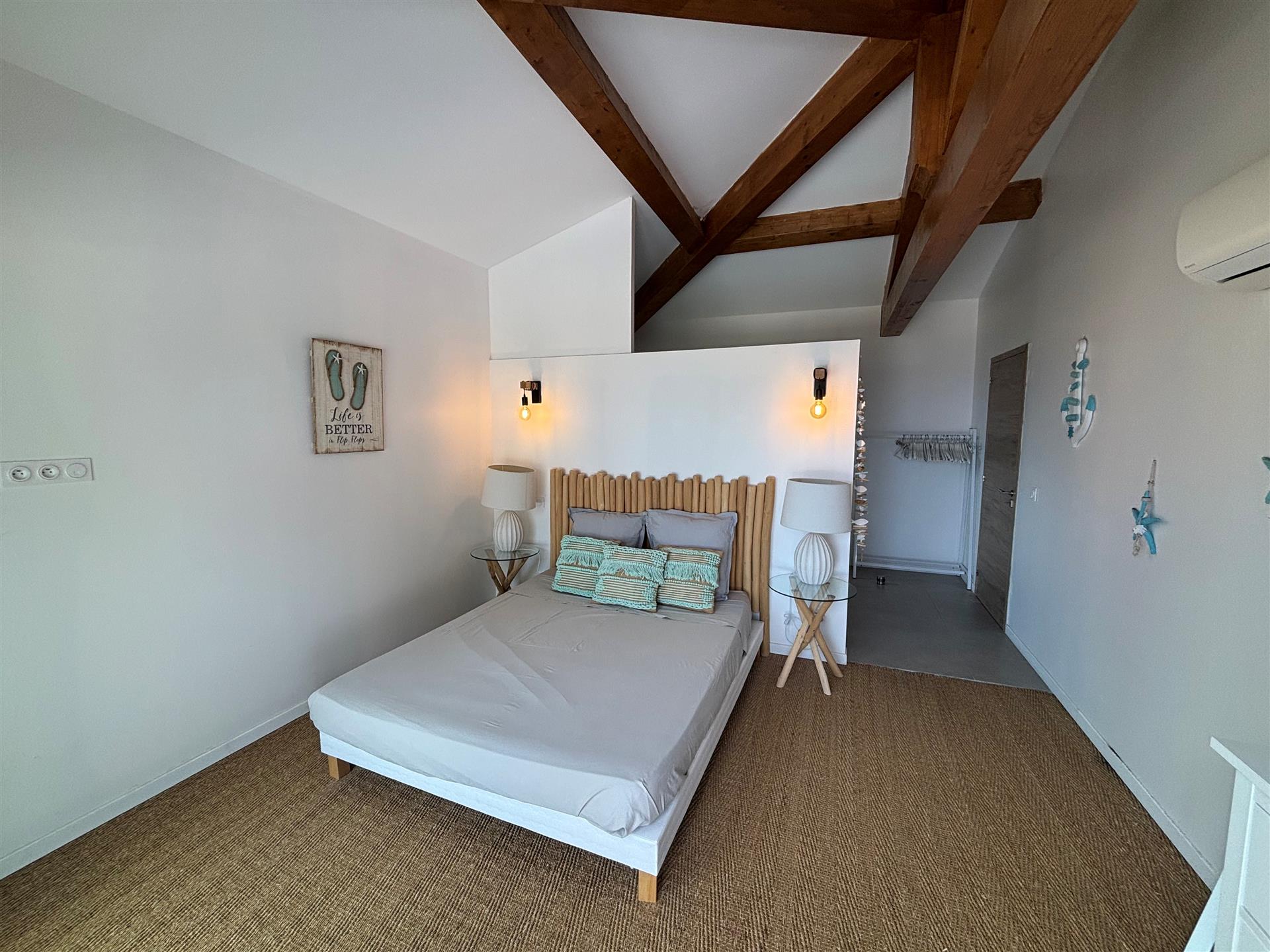 Villa moderna com bela vista para o mar – Les Issambres / Roquebrune-sur-Argens – Às portas do Golf