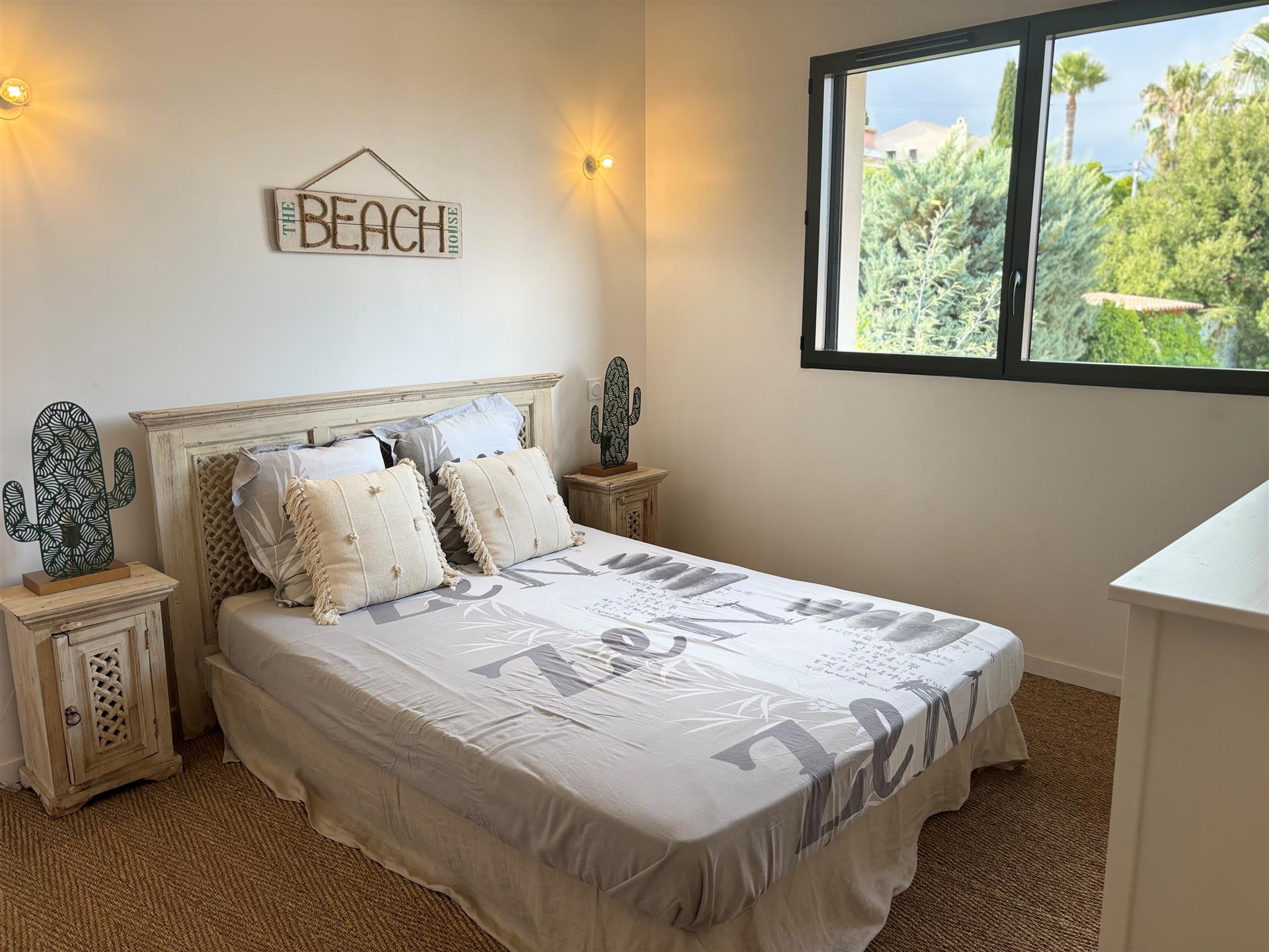 Villa moderna com bela vista para o mar – Les Issambres / Roquebrune-sur-Argens – Às portas do Golf