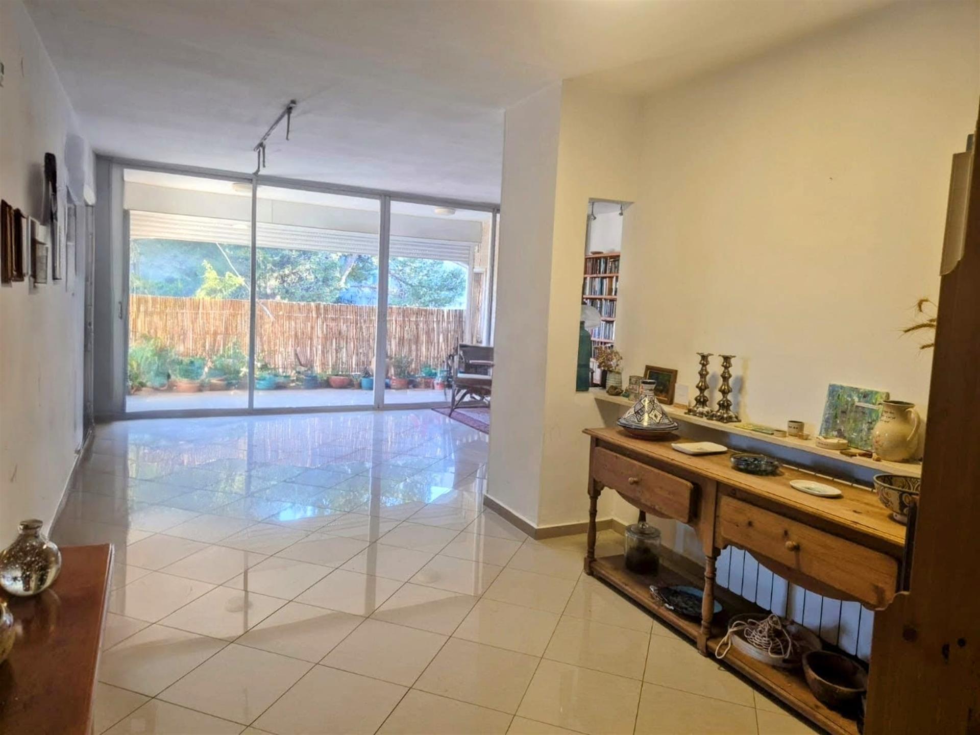 Jerusalem Living at Its Best – Light, Space & Style in Katamon Hayeshana 