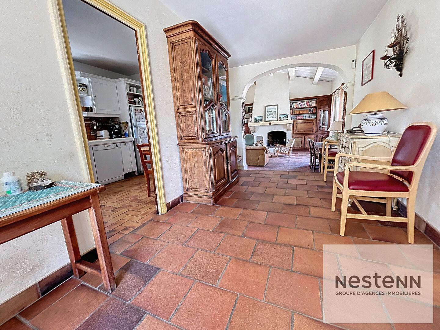 Compra: Vivenda (83370)