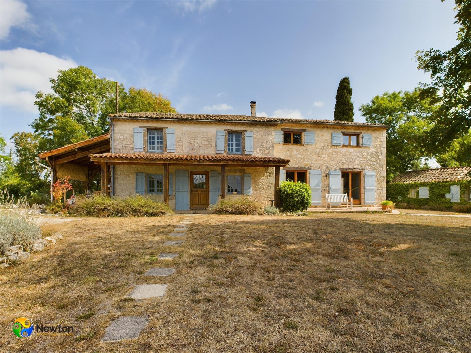 Tarn et Garonne Hübsches Steinhaus mit 5 Schlafzimmern, Ferienhaus, Steinscheune, Pool und 2 Hektar