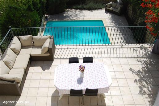  Tarn Et Garonne Large 4 bed house with pool, nice views close to shops
