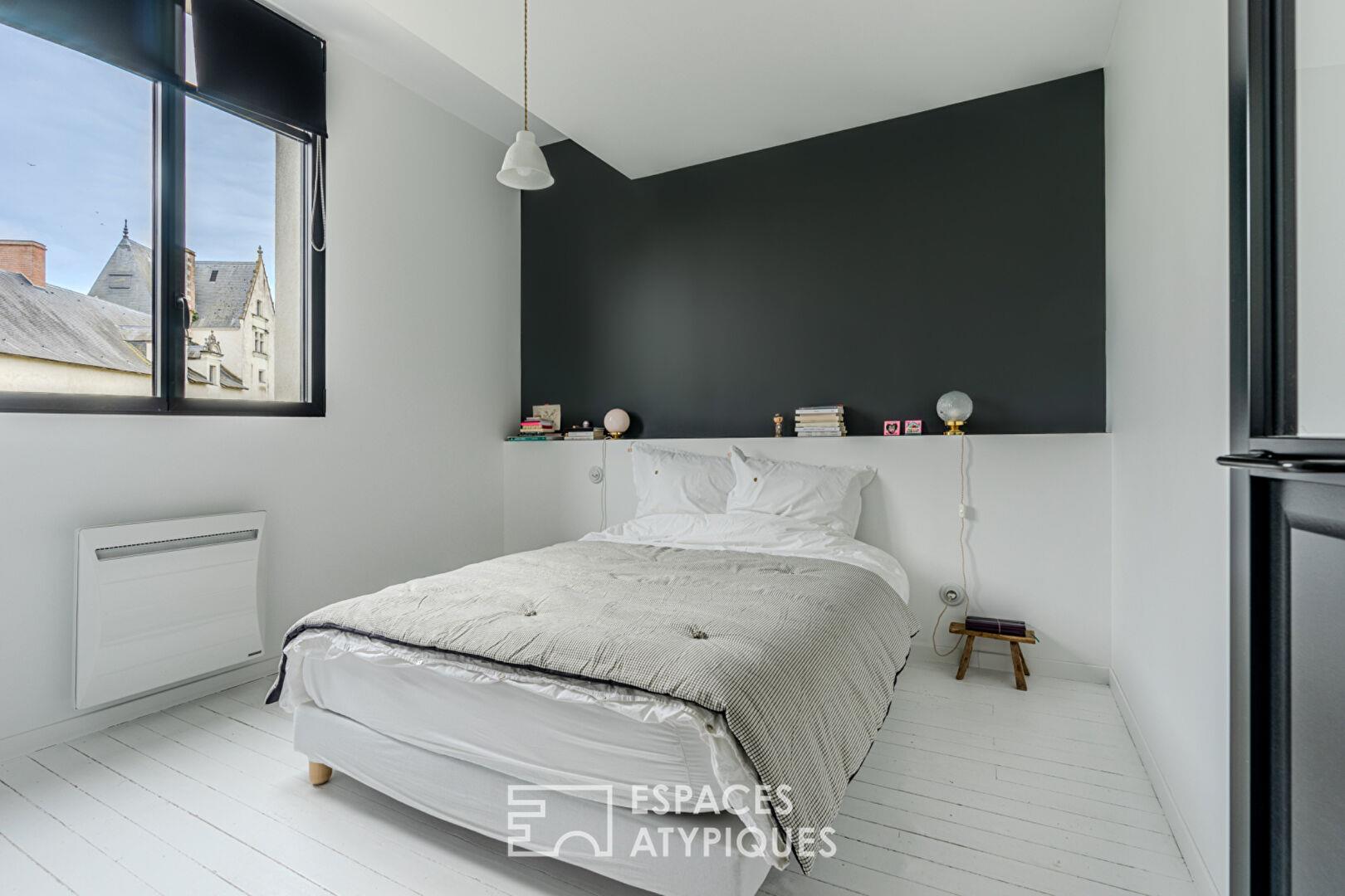 Face au château d'Ancenis, Maison (53m2) et son jardin : un bijou minimaliste à l'abri des regards