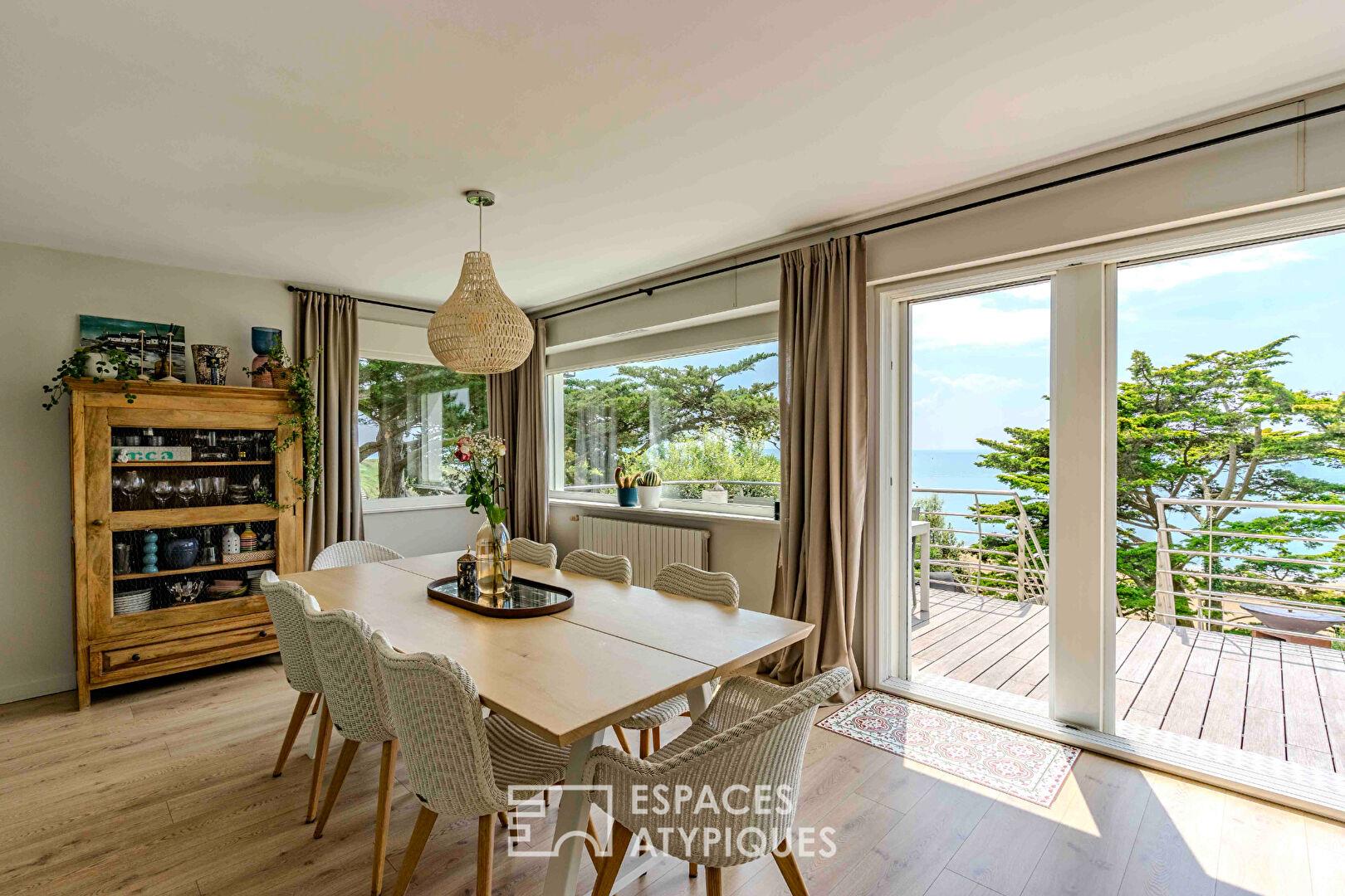 Panoramic sea view and absolute tranquility, in the heart of an exceptional seaside setting!