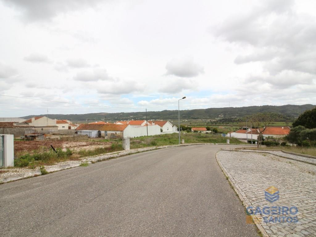 Land mit genehmigtem Projekt in Nazaré