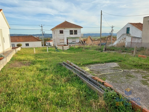 Terreno para construção, localizado em São Martinho do Porto e a apenas 15 minutos ou 1km de distânc
