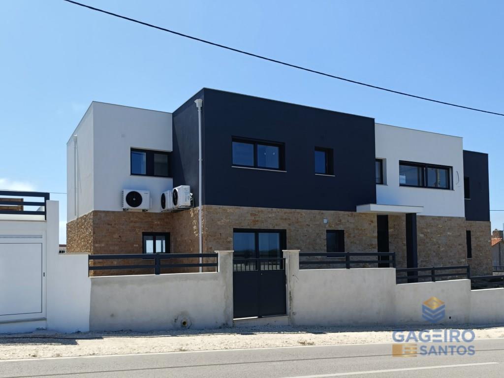 House 5 bedrooms +1 office