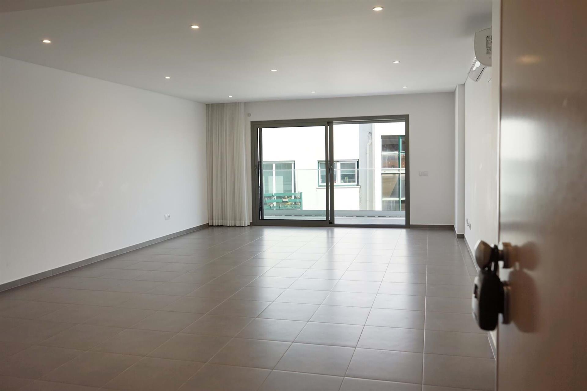 2 Bedroom Apartment in Nazare with pool | Silver Coast Portugal
