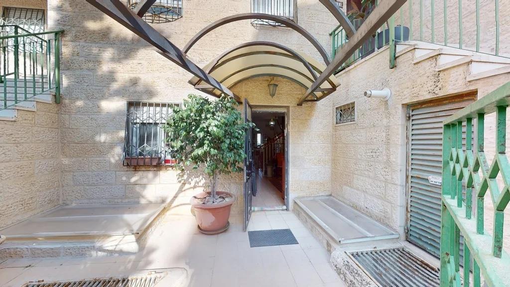 Exclusive Listing For Sale: Spacious Renovated Triplex in Arnona
