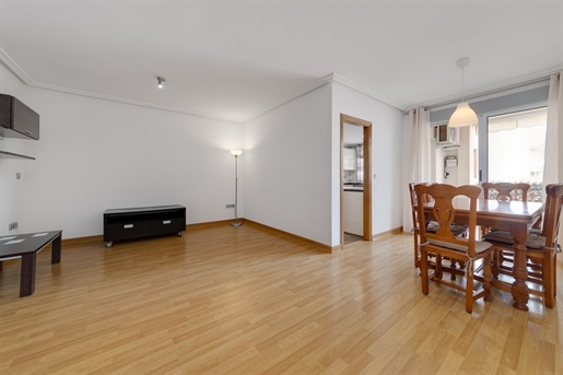 Zakup: Mieszkanie (03181)