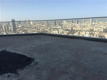 Piso completo en una torre de lujo, ubicación privilegiada y tranquila en el centro de Tel Aviv