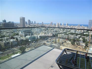  Полноценная квартира в роскошной башне, привилегированном и тихом месте в центре Тель-Авива
