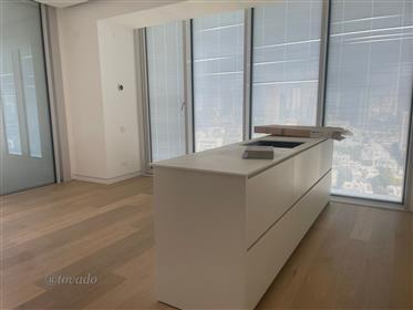 Superb Apartment * Sea View * Ready to move in. Center Tlv Luxury tower