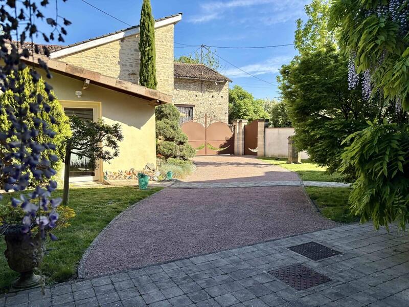 Compra: Vivenda (71700)