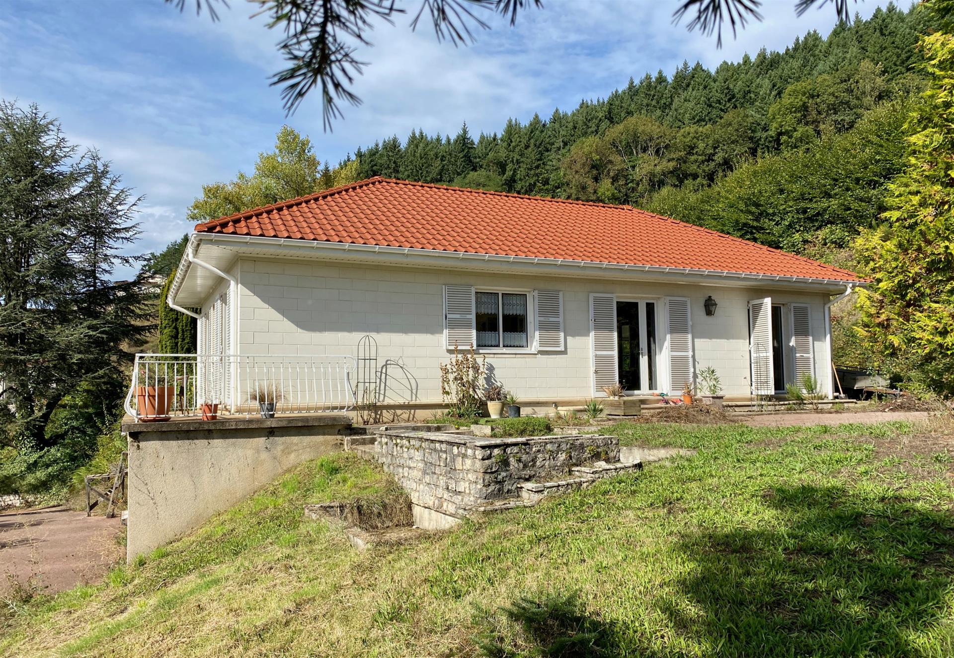 Maison de Plain-Pied de 184 m2 sur les Hauteurs de Tarare