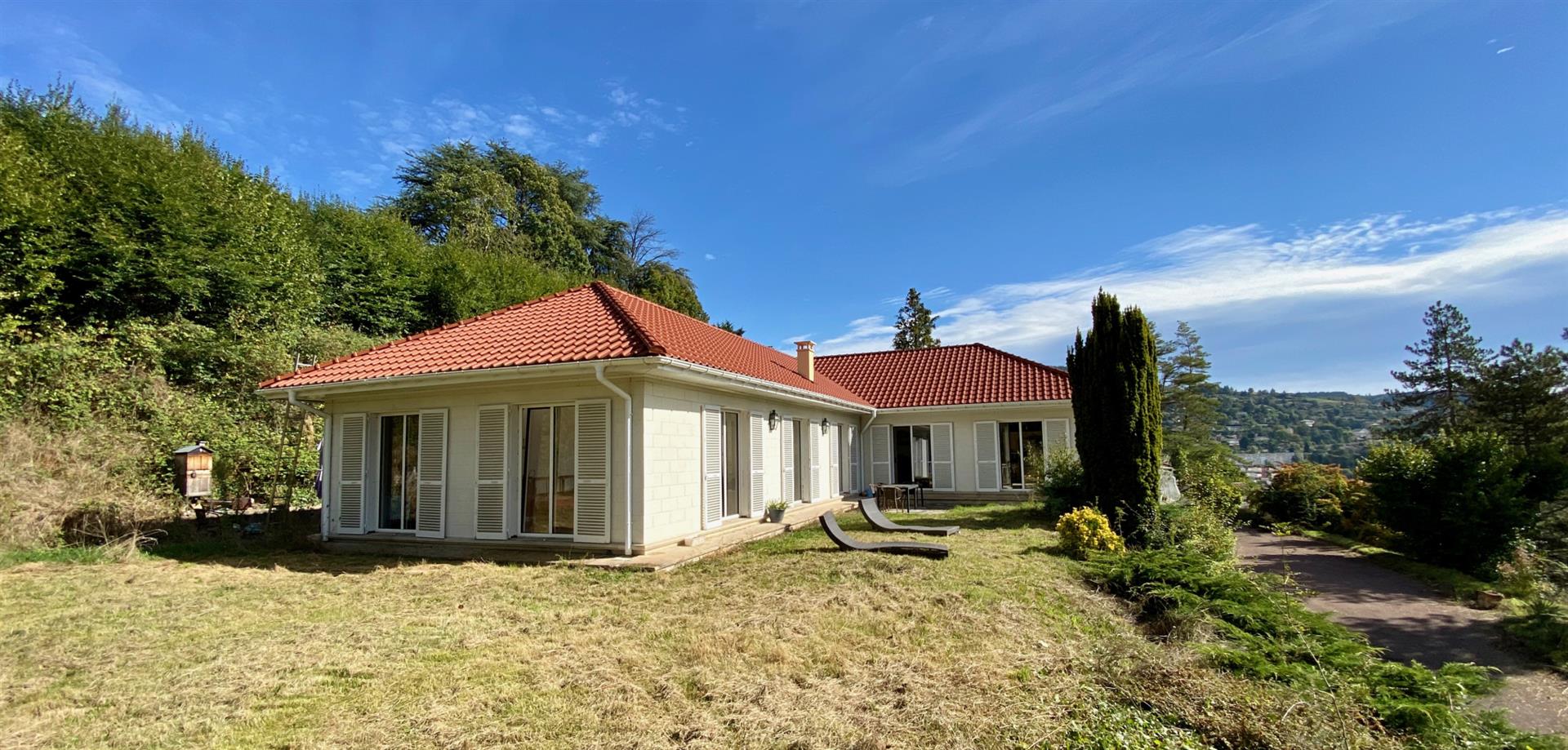 Maison de Plain-Pied de 184 m2 sur les Hauteurs de Tarare