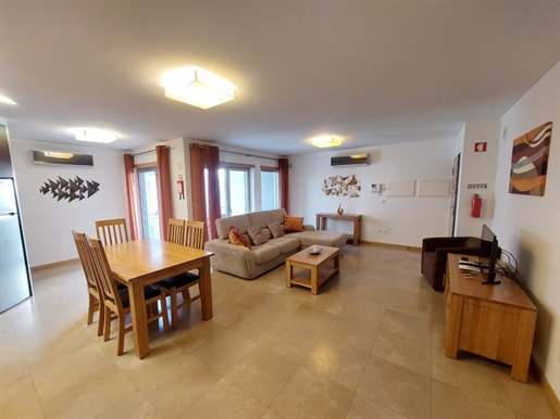 2 Bedroom Apartment in the heart of Nazaré with swimming pool and stunning sea views